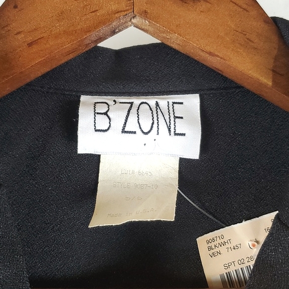 NWT Vintage B'Zone Black‎ White Vest Top - Picture 4 of 5